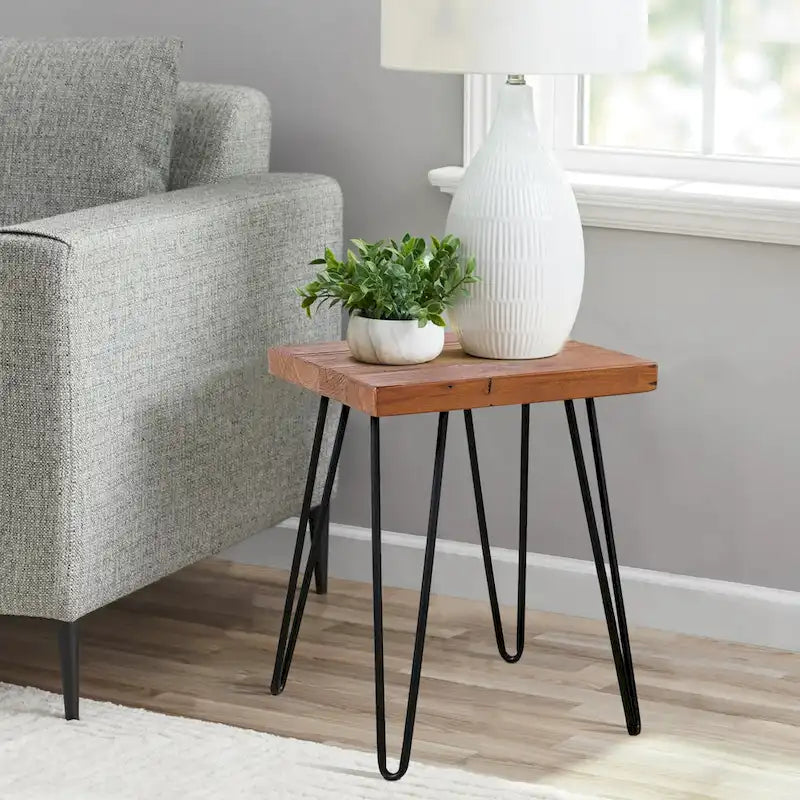 Table d'appoint en bois avec pieds en fer