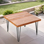 Table d'appoint en bois avec pieds en fer