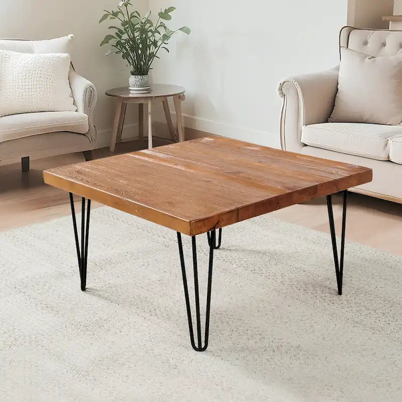 Table d'appoint en bois avec pieds en fer