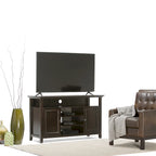 Meuble TV de transition en bois massif de 54 pouces de large Halifax - 54 L x 18,9 P x 31,9 H