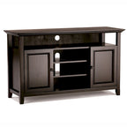 Meuble TV de transition en bois massif de 54 pouces de large Halifax - 54 L x 18,9 P x 31,9 H