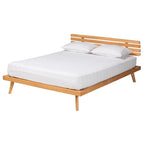 Lit plateforme Joaquin en bois fini rustique brun Japandi moderne